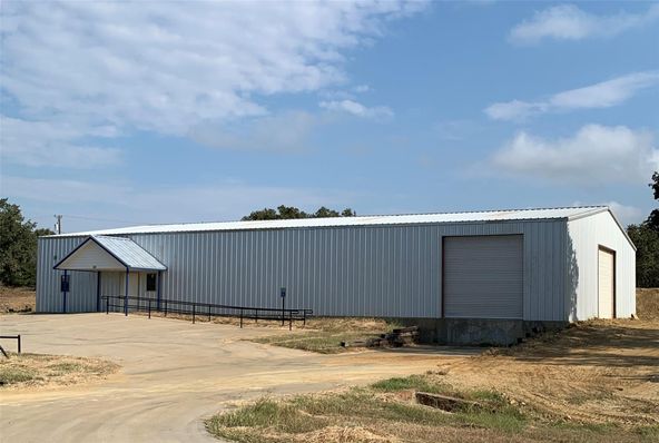411 Lee Rd, Mineral Wells, TX 76067